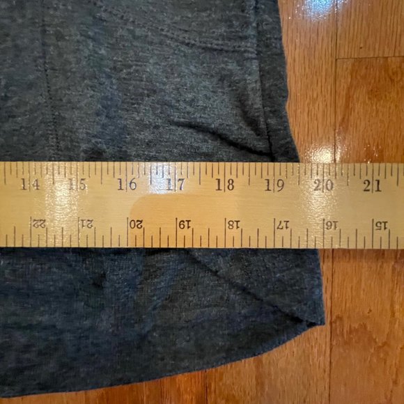 Yogalicious Woman Top Large Heather Charcoal NWT - Picture 12 of 12